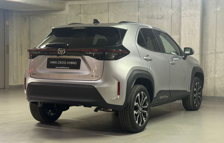 Toyota Yaris Cross STYLE 1.5 Hybrid FWD 116k