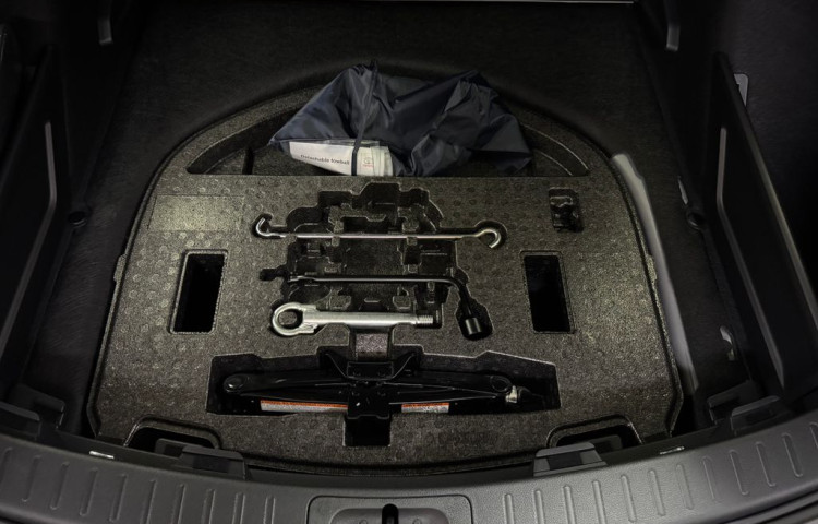 Toyota Corolla GR SPORT  1.8 Hybrid e-CVT GR