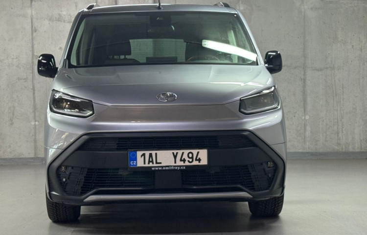 Toyota ProAce City Verso VIP 7 míst 1,5 AT Long