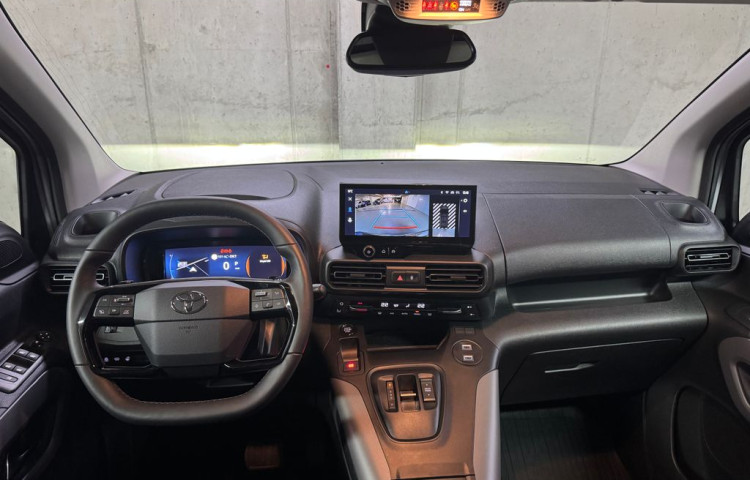 Toyota ProAce City Verso VIP 7 míst 1,5 AT Long