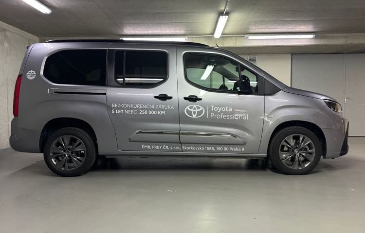 Toyota ProAce City Verso VIP 7 míst 1,5 AT Long