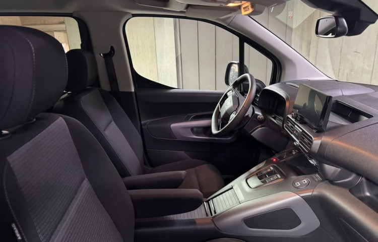 Toyota ProAce City Verso VIP 7 míst 1,5 AT Long