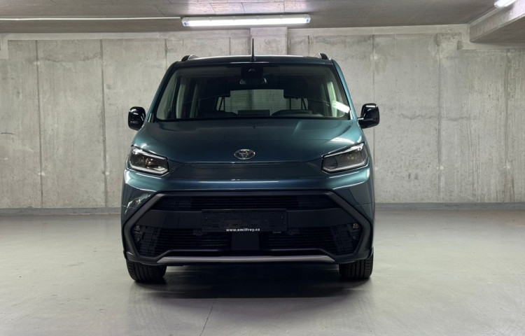 Toyota ProAce City Verso VIP 7 míst 1,5 AT Long