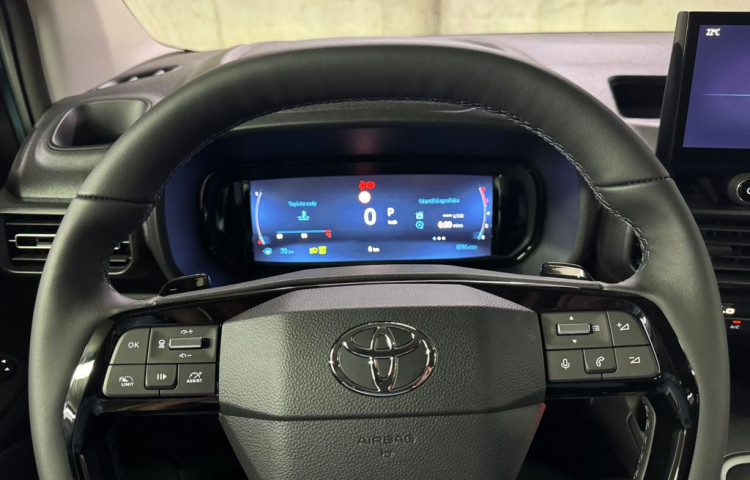 Toyota ProAce City Verso VIP 7 míst 1,5 AT Long