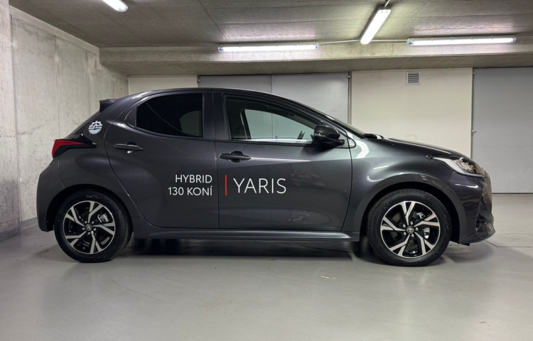 Toyota Yaris STYLE 1.5 Hybrid e-CVT STYLE