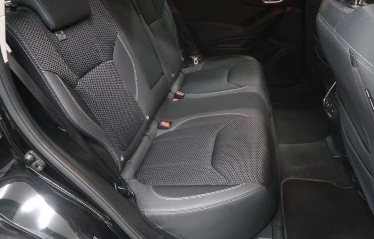 Subaru Forester 2.0Hybrid,CZ,1Maj,Comfort,4x4