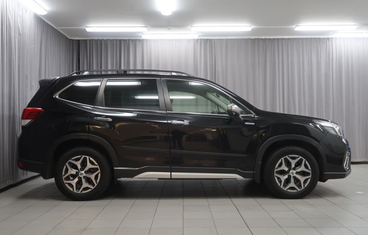 Subaru Forester 2.0Hybrid,CZ,1Maj,Comfort,4x4