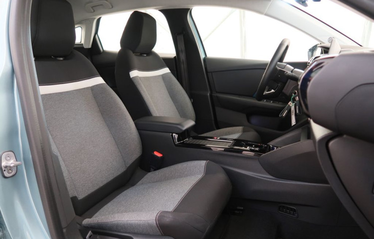 Citroën ë-C4 ELECTRO,CZ,1Maj,FEEL,AT,50kWh