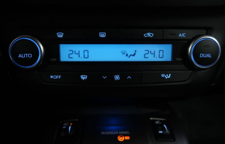 Toyota Avensis 2.0D4D,CZ,Manuál