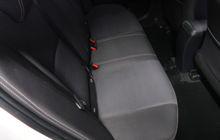Toyota Avensis 2.0D4D,CZ,Manuál