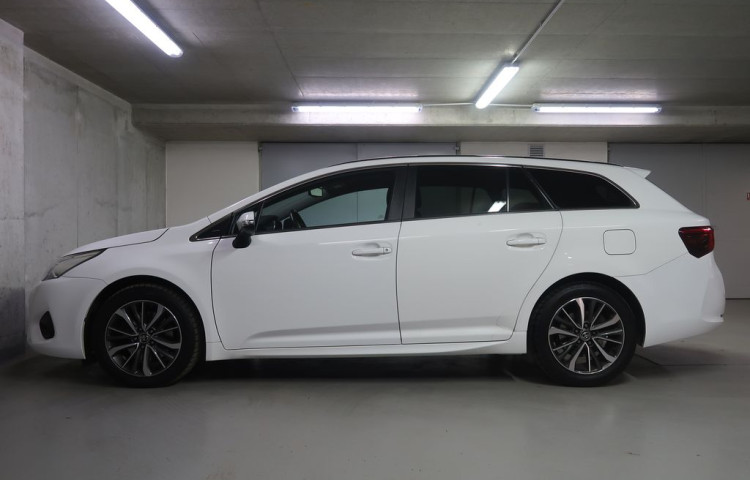 Toyota Avensis 2.0D4D,CZ,Manuál