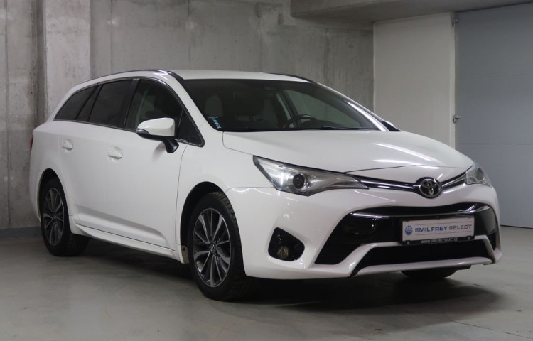 Toyota Avensis 2.0D4D,CZ,Manuál
