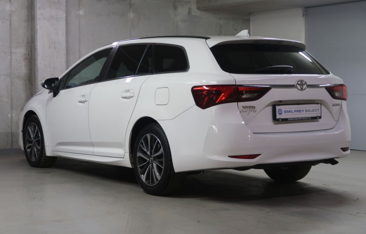 Toyota Avensis 2.0D4D,CZ,Manuál