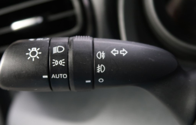 Toyota Yaris 1.5VVT-i,CZ,Comfort,AT