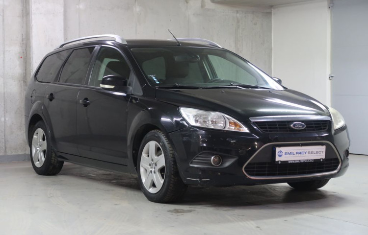 Ford Focus 1.6i,CZ,manuál