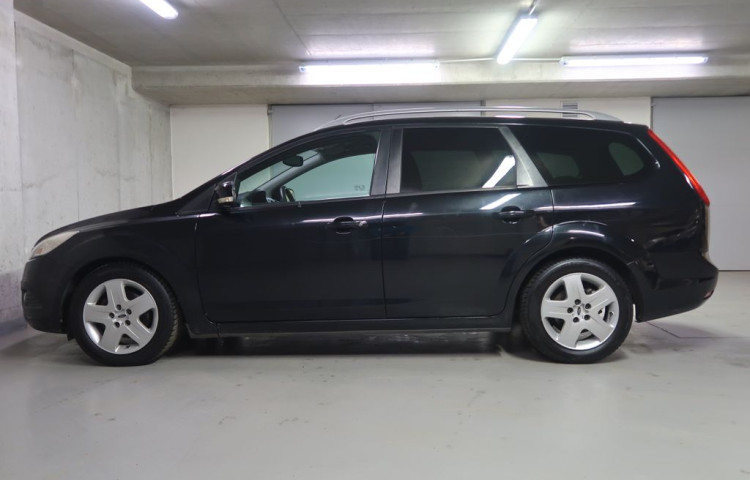 Ford Focus 1.6i,CZ,manuál