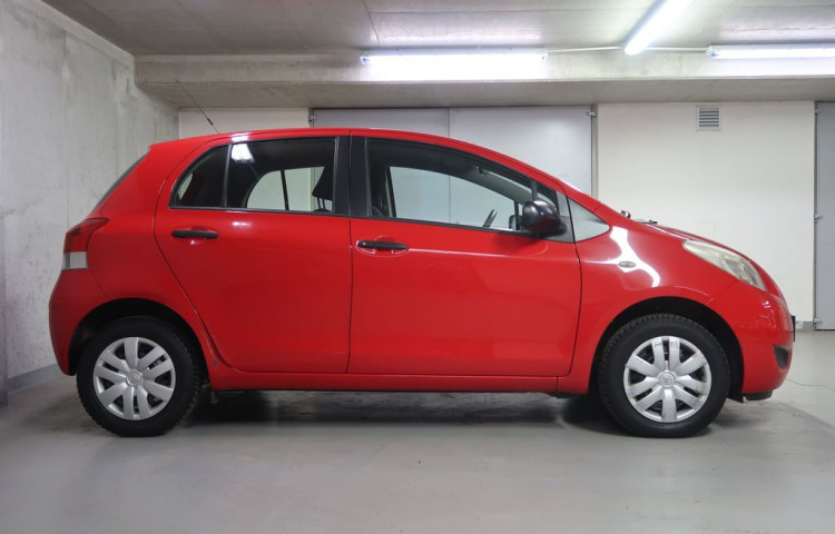 Toyota Yaris 1.0VVT-i,CZ,manuál