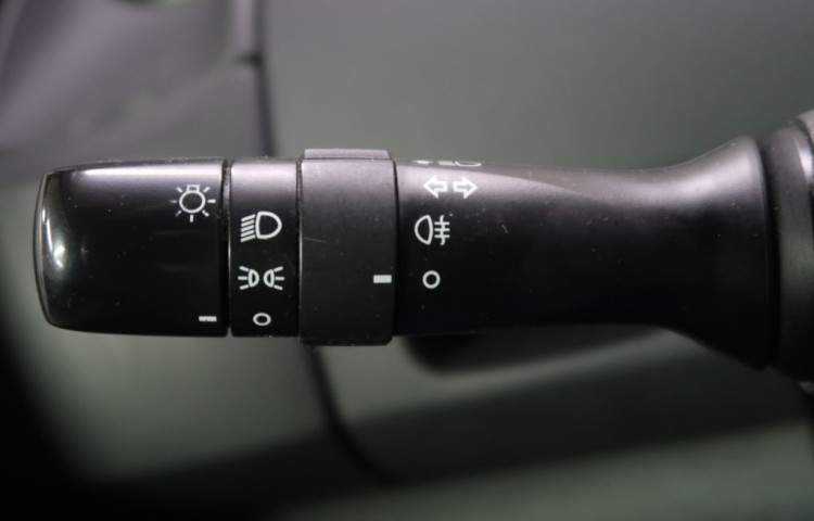 Toyota Yaris 1.0VVT-i,CZ,manuál