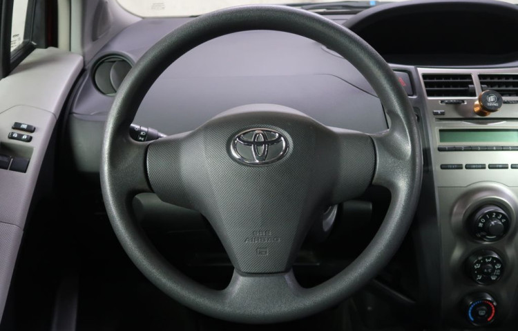 Toyota Yaris 1.0VVT-i,CZ,manuál