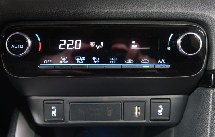 Toyota Yaris 1.5Hybrid,CZ,1Maj,Comfort
