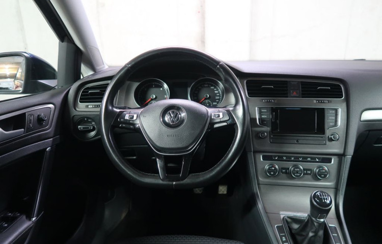 Volkswagen Golf 2.0TDi,110kW,manuál