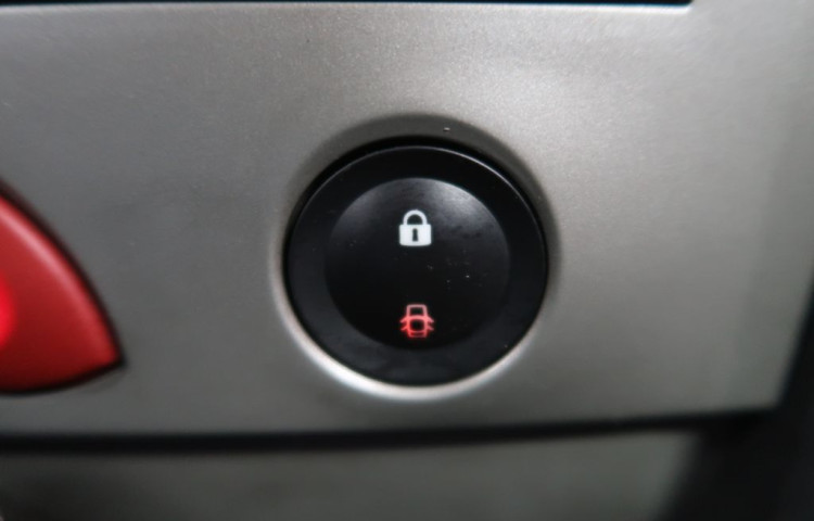 Renault Mégane 1.6i,CZ,automat