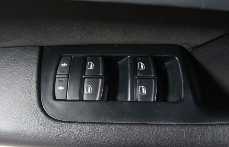 Audi A6 Allroad 3.0TDi,CZ,4x4,AT
