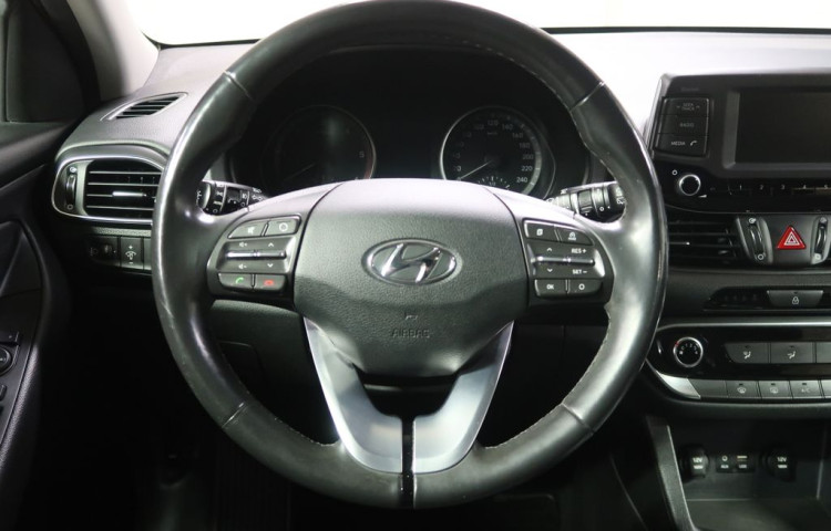 Hyundai i30 1.6CRDi,CZ,1Maj,Manuál