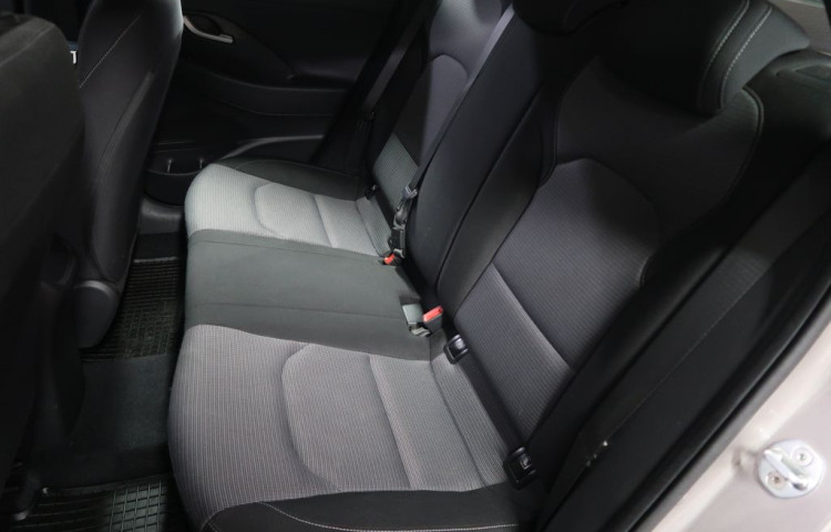 Hyundai i30 1.6CRDi,CZ,1Maj,Manuál