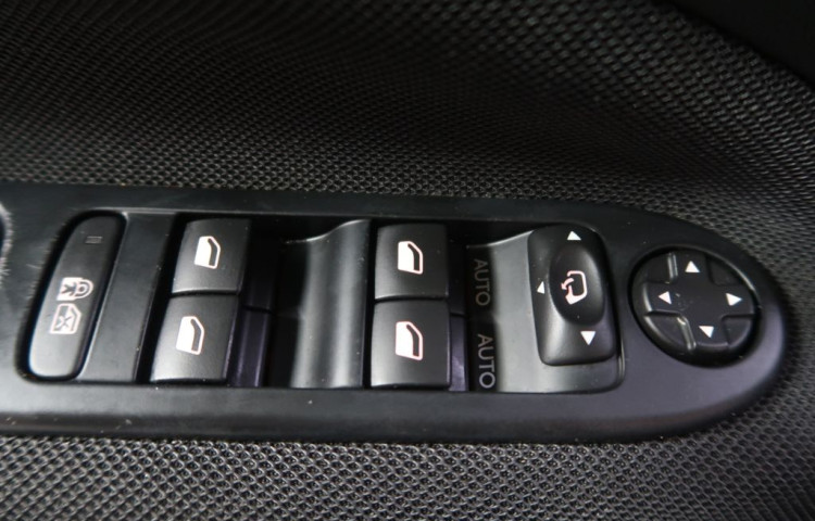 Citroën C3 Picasso 1.2PuraTech,CZ,81kW,manuál