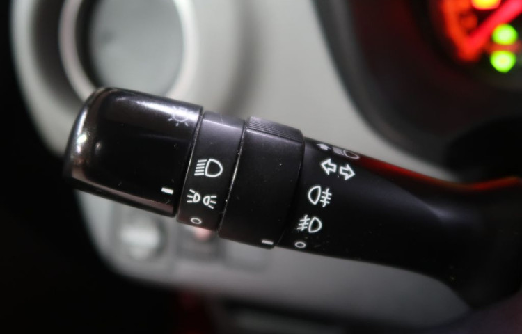Toyota Yaris 1.3VVT-i,CZ,manuál