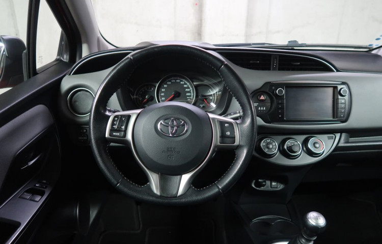 Toyota Yaris 1.3VVT-i,CZ,manuál