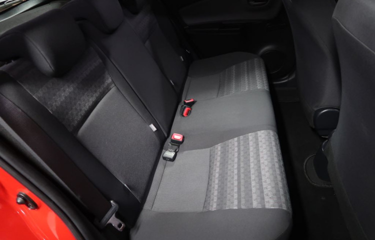 Toyota Yaris 1.3VVT-i,CZ,manuál