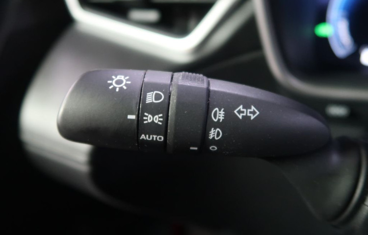 Toyota Corolla Cross 2.0Hybrid,CZ,1Maj,Style,4x4