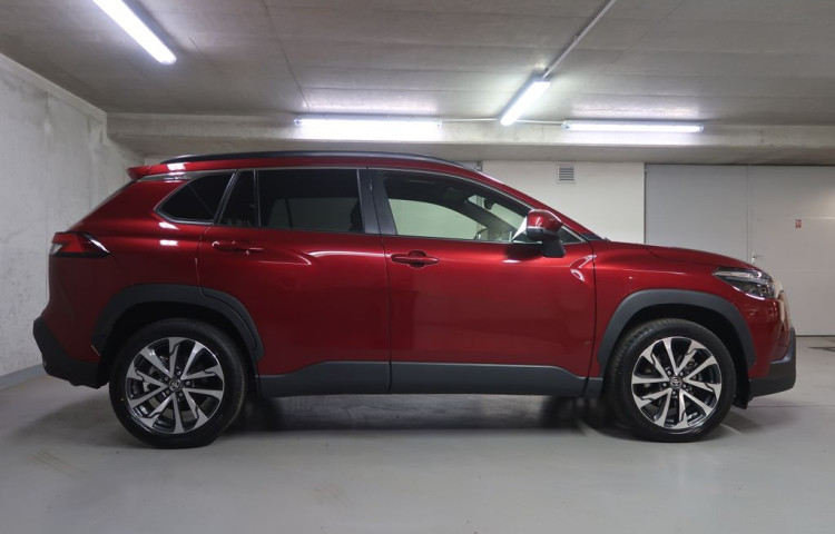 Toyota Corolla Cross 2.0Hybrid,CZ,1Maj,Style,4x4