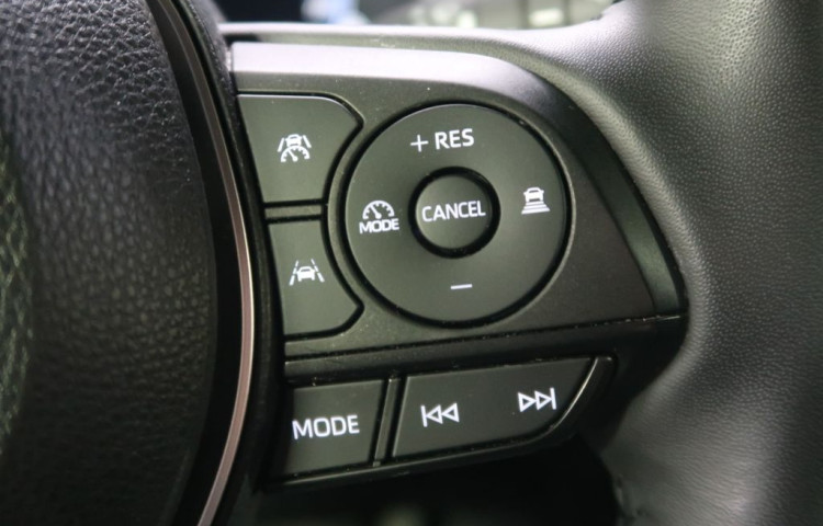 Toyota Corolla Cross 2.0Hybrid,CZ,1Maj,Style,4x4