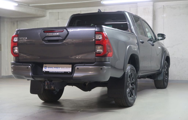 Toyota Hilux 2.8D4D,CZ,IvnisibleJBL,AT,4x4