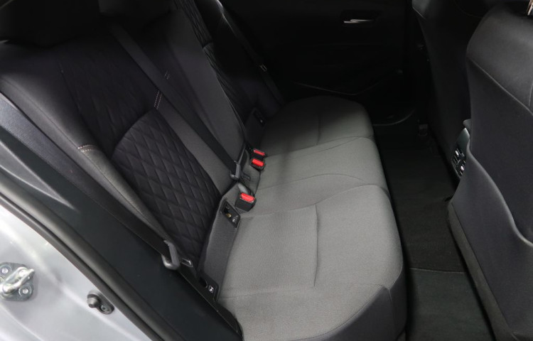 Toyota Corolla 1.5Dynamic,CZ,1Maj,ComfortTech