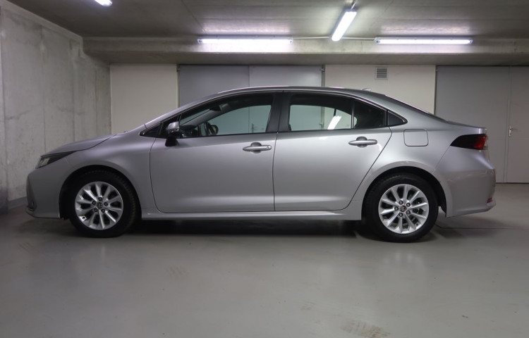 Toyota Corolla 1.5Dynamic,CZ,1Maj,ComfortTech