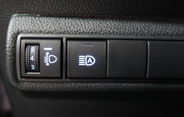 Toyota Corolla 1.5Dynamic,CZ,1Maj,ComfortTech