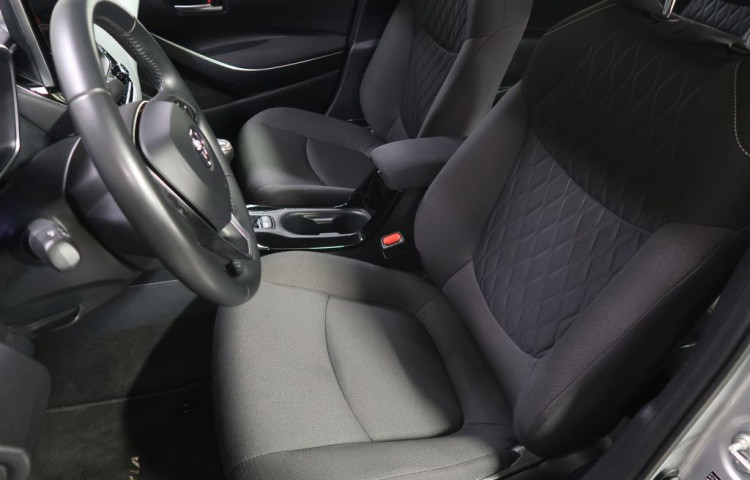 Toyota Corolla 1.5Dynamic,CZ,1Maj,ComfortTech