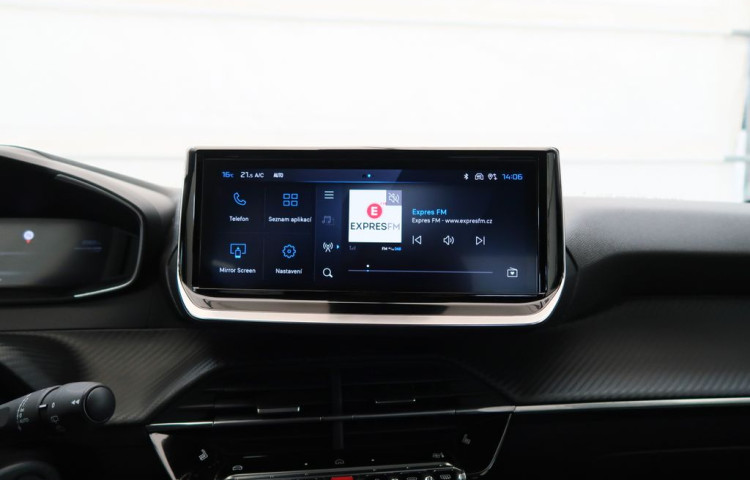 Peugeot 208 1.2HYBRID,CZ,ALLURE,e-DCS6
