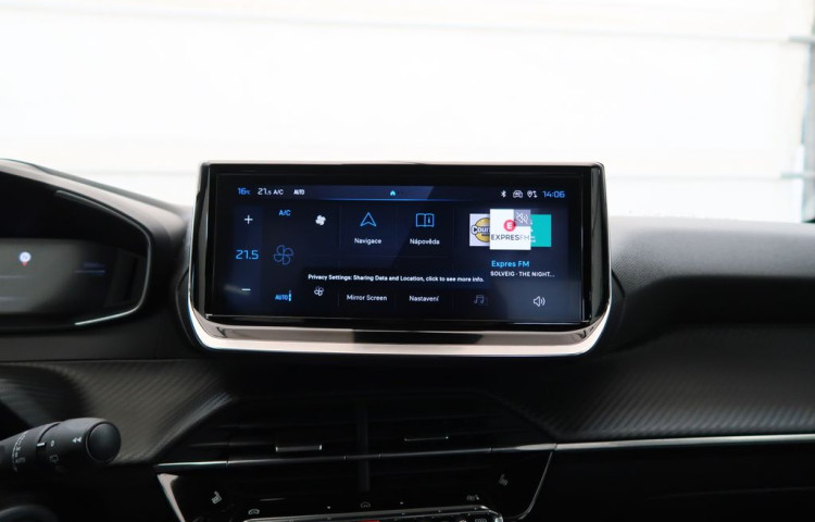 Peugeot 208 1.2HYBRID,CZ,ALLURE,e-DCS6