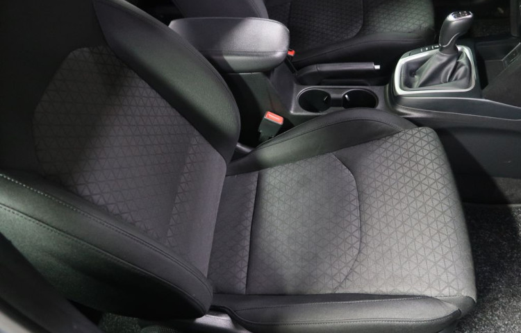 Kia Ceed 1.5T-GDi,CZ,1Maj,manuál
