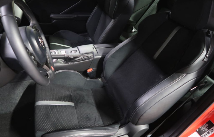 Toyota GR86 2.4Boxer,CZ,Executive,manuál