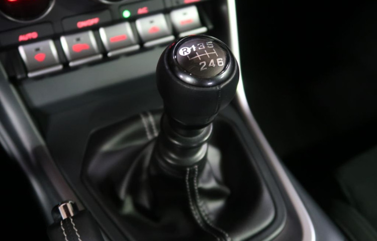 Toyota GR86 2.4Boxer,CZ,Executive,manuál