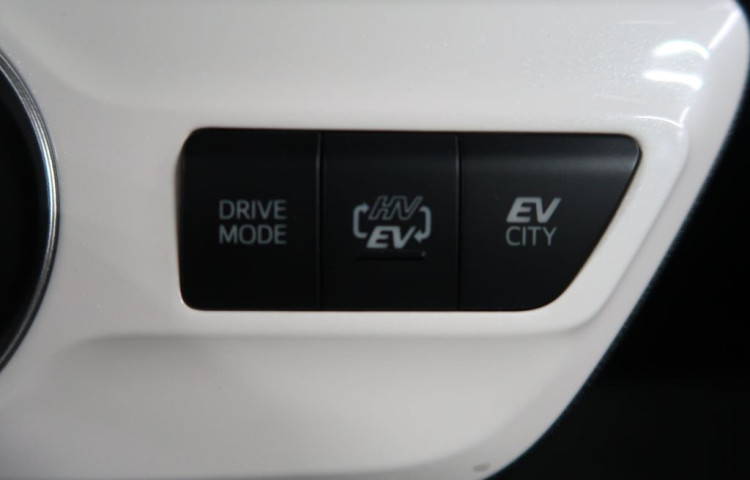 Toyota Prius 1.8PHEV,CZ,AT