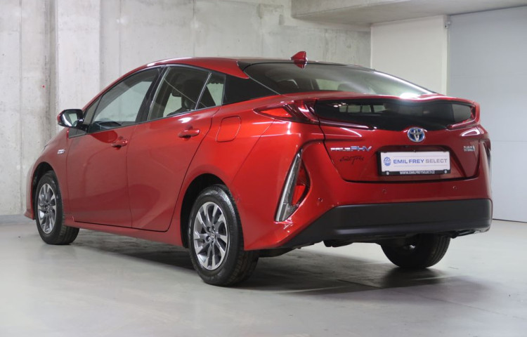 Toyota Prius 1.8PHEV,CZ,AT