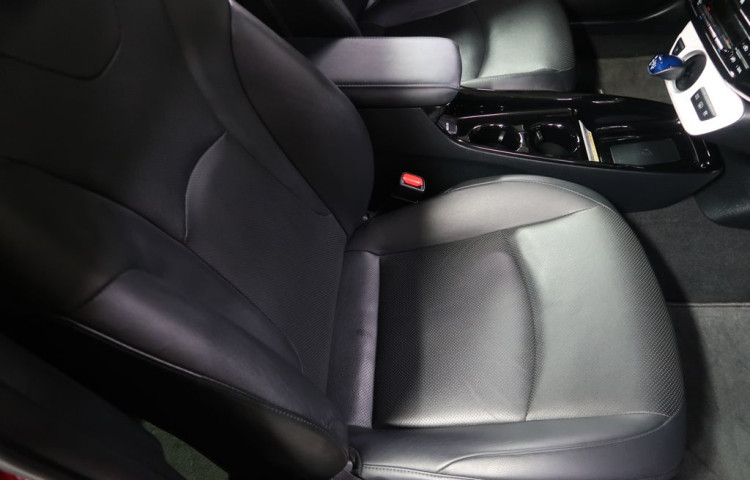 Toyota Prius 1.8PHEV,CZ,AT