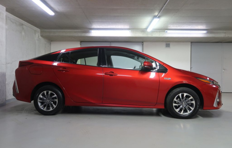 Toyota Prius 1.8PHEV,CZ,AT